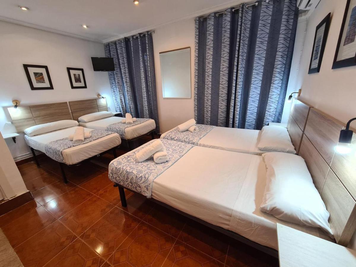 Hostal Santa Barbara — Fotos 1